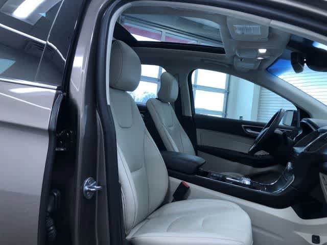 Thumbnail: 2019 Ford Edge - 23