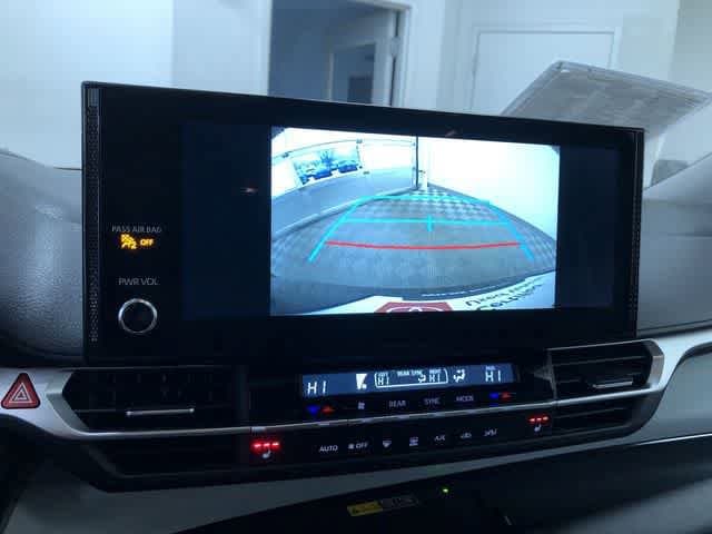 Thumbnail: 2025 Toyota Sienna - 28