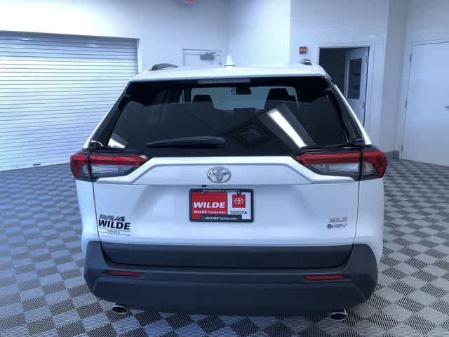 Thumbnail: 2025 Toyota RAV4 - 13