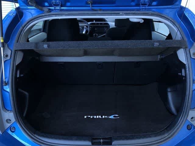 Thumbnail: 2012 Toyota Prius c - 32