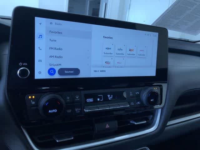 Thumbnail: 2025 Toyota Grand Highlander - 30