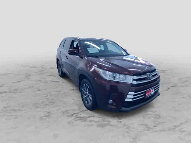 Thumbnail: 2018 Toyota Highlander - 3