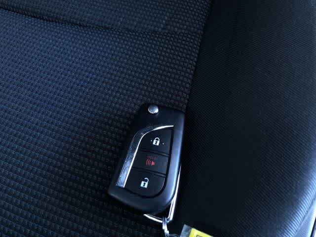 Thumbnail: 2025 Toyota RAV4 - 32