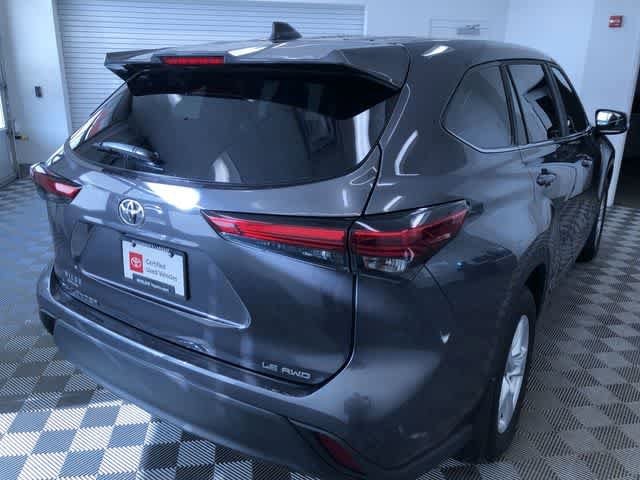 Thumbnail: 2023 Toyota Highlander - 34
