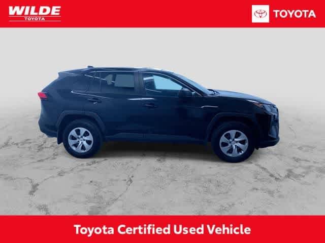 Thumbnail: 2022 Toyota RAV4 - 2