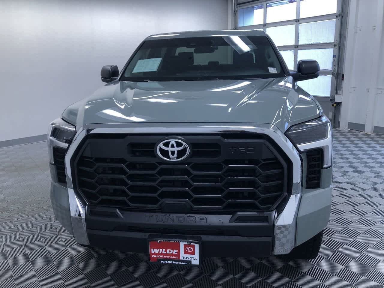2024 Toyota Tundra SR5 8