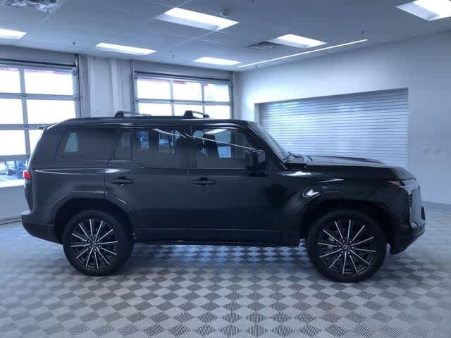 Thumbnail: 2024 Lexus GX - 33