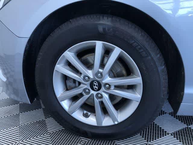 Thumbnail: 2016 Hyundai Sonata - 16