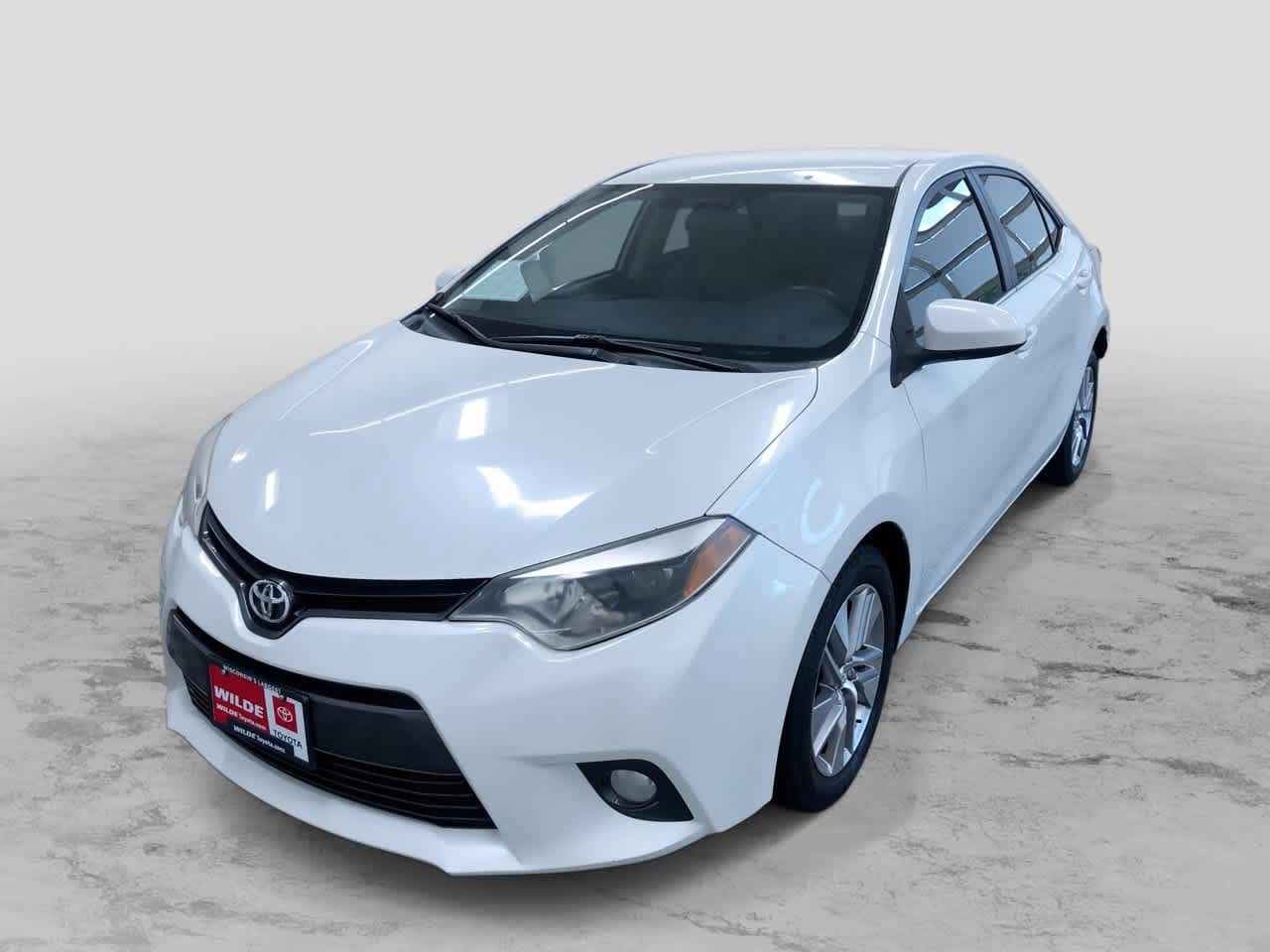Thumbnail: 2015 Toyota Corolla - 1