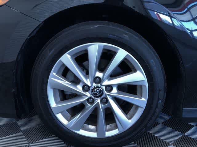 Thumbnail: 2023 Toyota Camry - 17