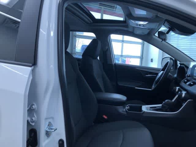 Thumbnail: 2025 Toyota RAV4 - 22