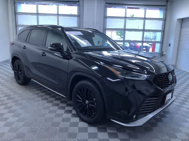 Thumbnail: 2025 Toyota Highlander - 35