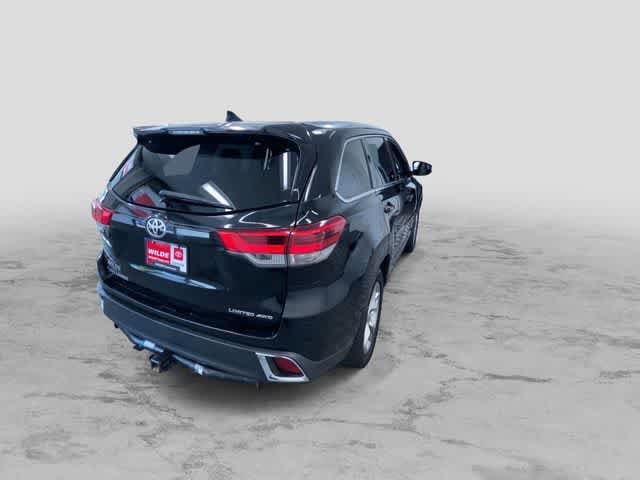 Thumbnail: 2017 Toyota Highlander - 11