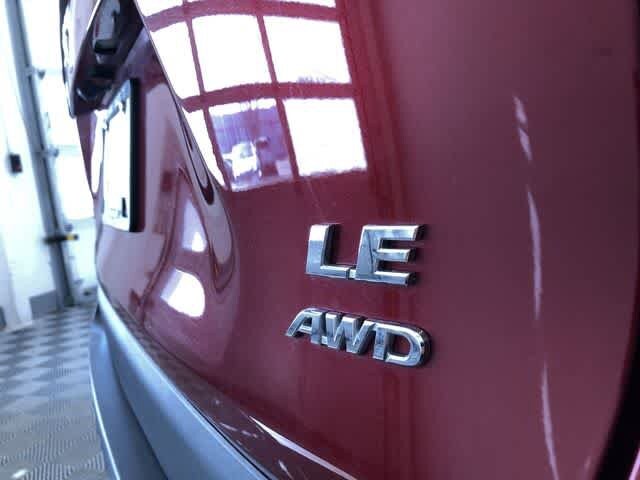 Thumbnail: 2024 Toyota RAV4 - 15