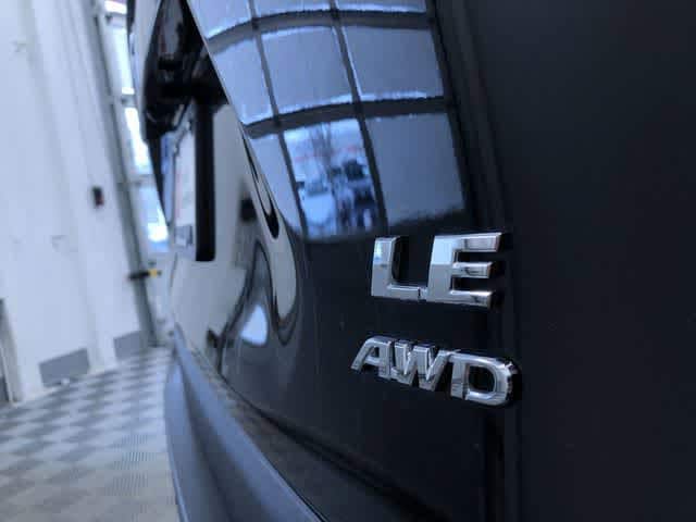 Thumbnail: 2025 Toyota RAV4 - 15