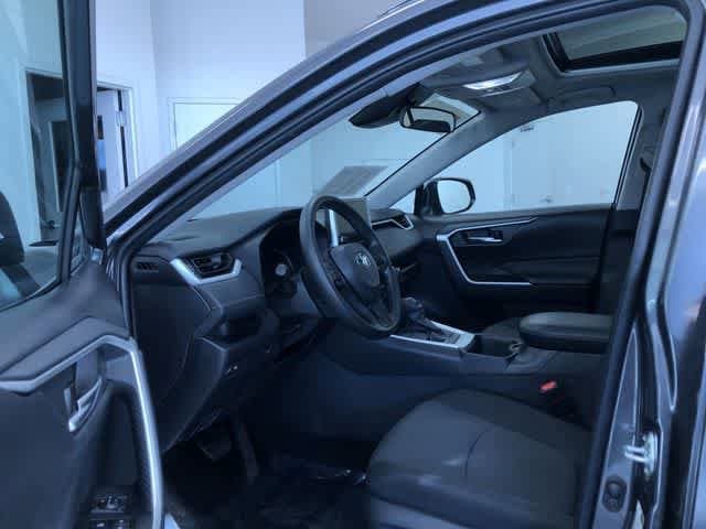 Thumbnail: 2025 Toyota RAV4 - 10