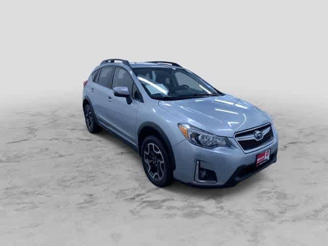 Thumbnail: 2016 Subaru Crosstrek - 3