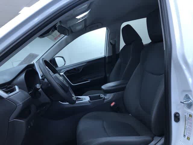 Thumbnail: 2025 Toyota RAV4 - 18