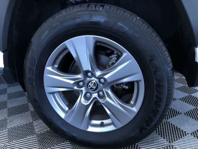 Thumbnail: 2025 Toyota RAV4 - 15