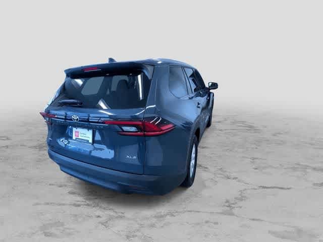 Thumbnail: 2025 Toyota Grand Highlander - 9