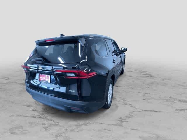 Thumbnail: 2025 Toyota Grand Highlander - 9