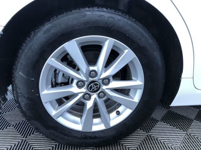 Thumbnail: 2025 Toyota Camry - 17