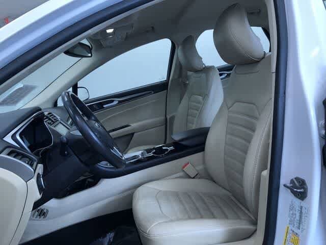 Thumbnail: 2014 Ford Fusion - 19