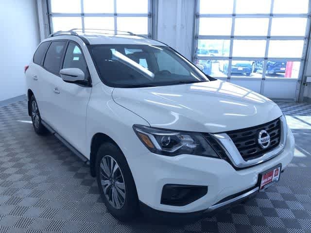 Thumbnail: 2017 Nissan Pathfinder - 37