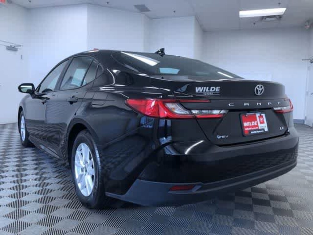 Used 2025 Toyota Camry LE Car