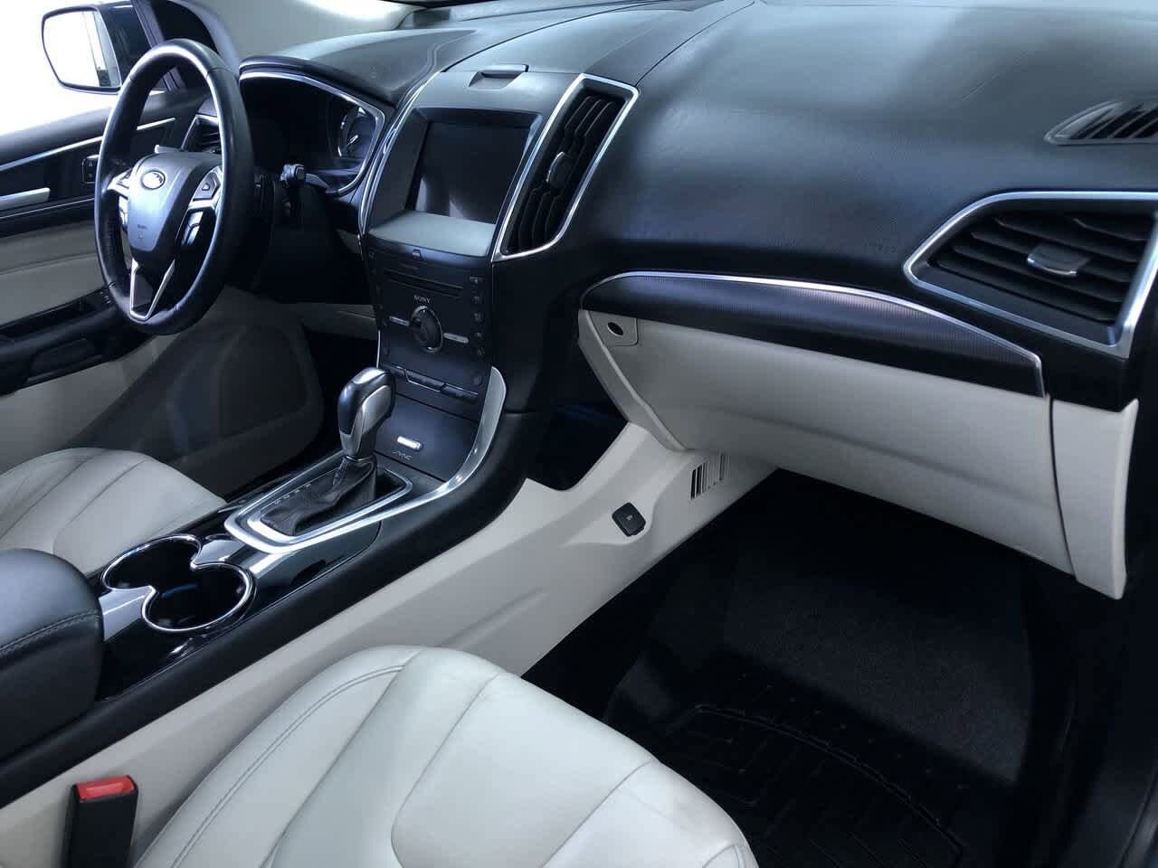 Thumbnail: 2016 Ford Edge - 23