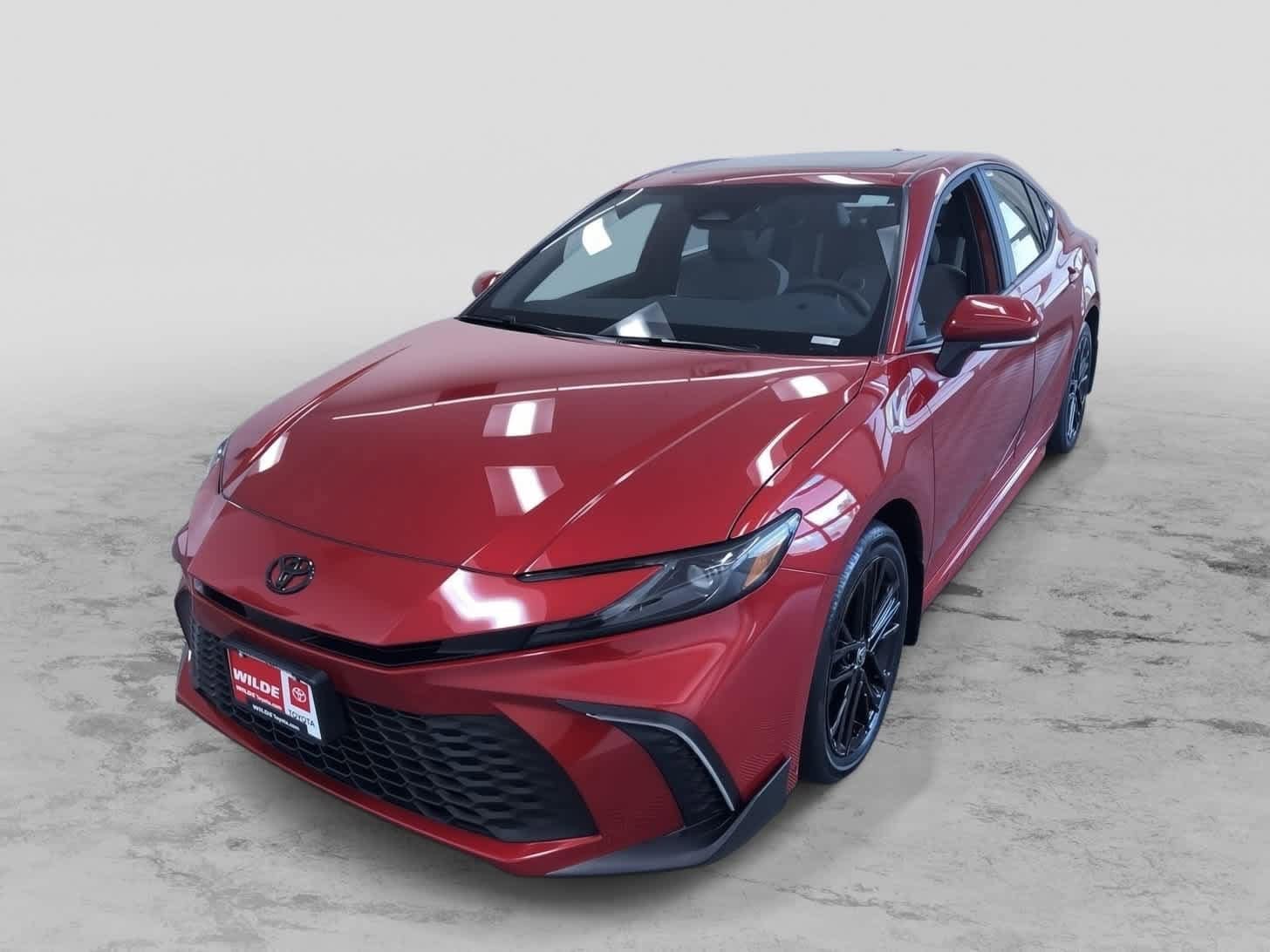 2025 Toyota Camry SE -
                  West Allis, WI