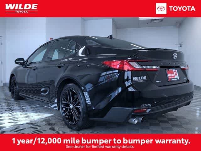 2025 Toyota Camry SE photo 3