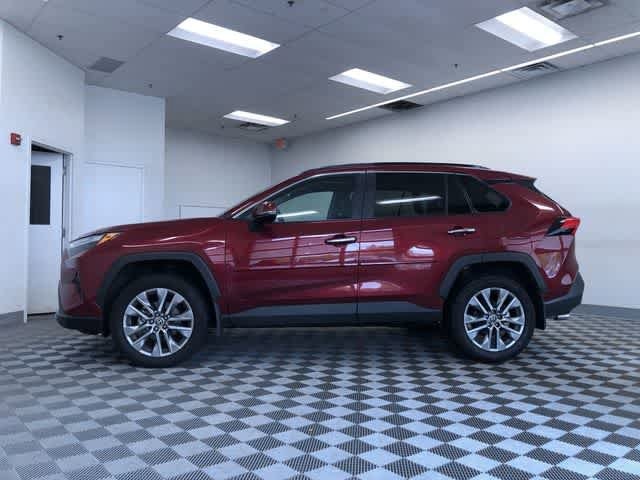 Thumbnail: 2022 Toyota RAV4 - 11