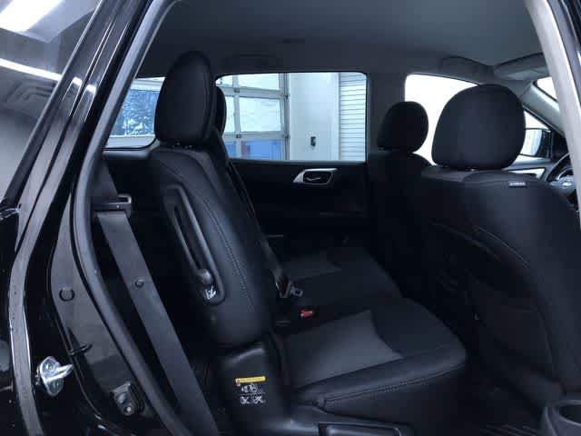 Thumbnail: 2017 Nissan Pathfinder - 21