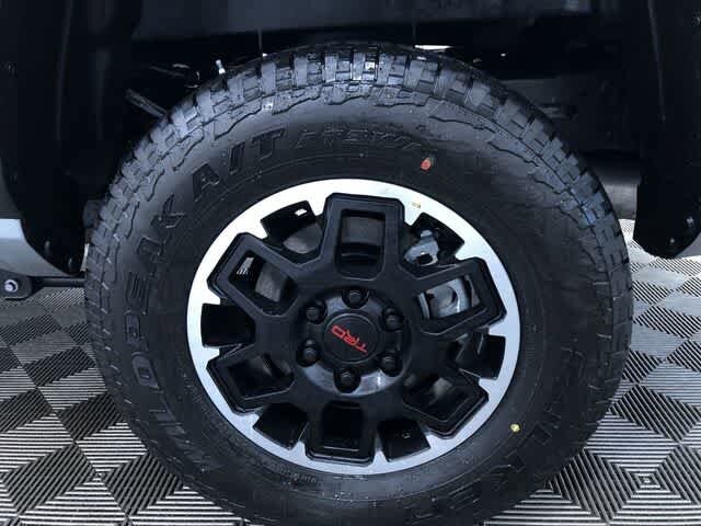 Thumbnail: 2025 Toyota Tacoma - 10