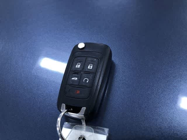 Thumbnail: 2013 Chevrolet Malibu - 32