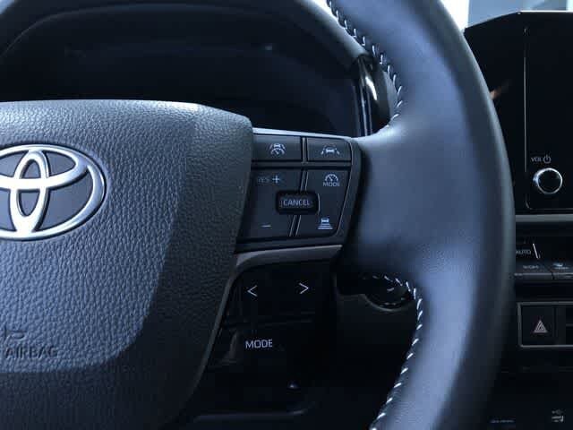 Thumbnail: 2025 Toyota Camry - 27