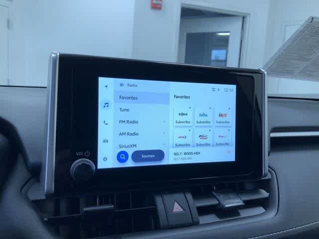 Thumbnail: 2025 Toyota RAV4 - 29