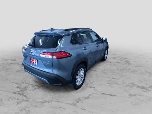 Thumbnail: 2023 Toyota Corolla Cross - 10
