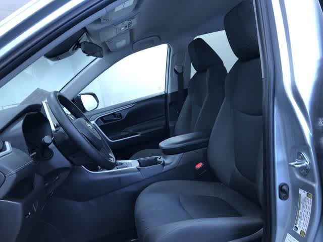 Thumbnail: 2025 Toyota RAV4 - 18