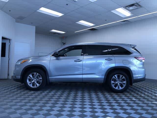 Thumbnail: 2015 Toyota Highlander - 12