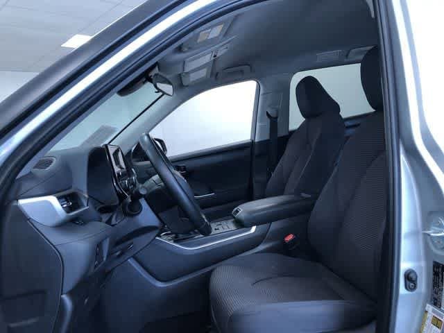 Thumbnail: 2024 Toyota Highlander - 20
