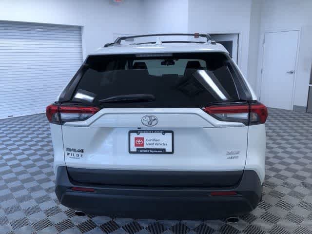 Thumbnail: 2021 Toyota RAV4 - 13