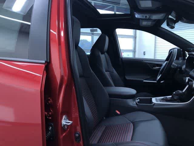 Thumbnail: 2025 Toyota RAV4 - 22