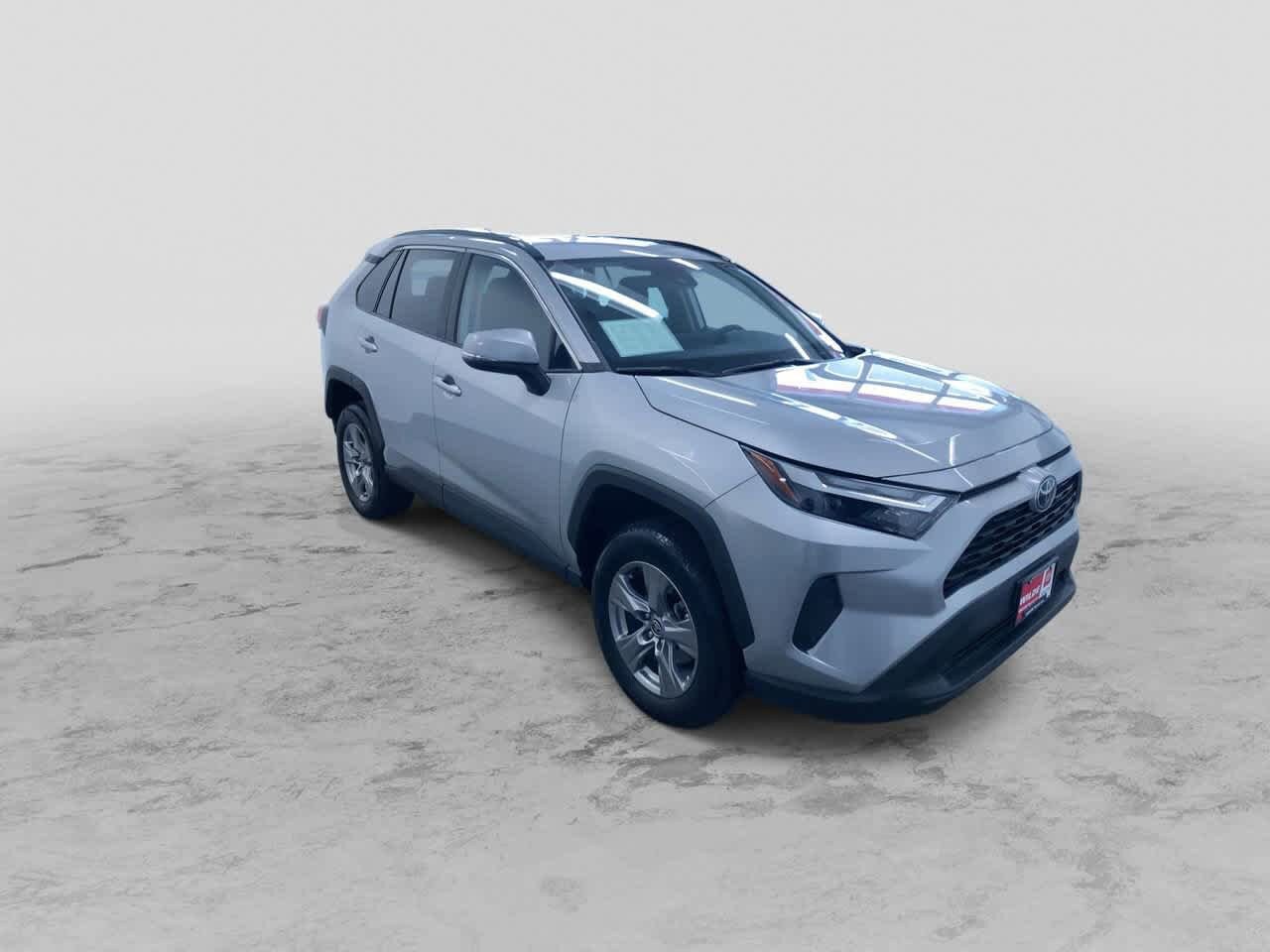 2024 Toyota RAV4 XLE 2