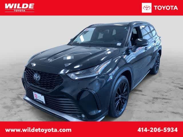 2025 Toyota Highlander Sport Utility 