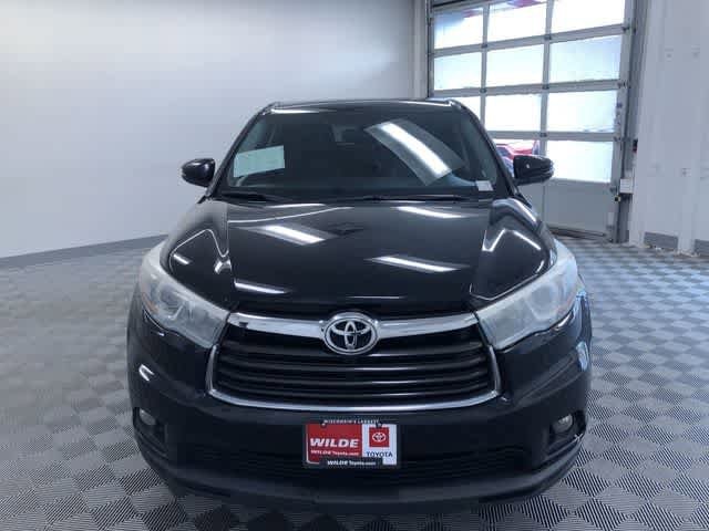 Thumbnail: 2015 Toyota Highlander - 15
