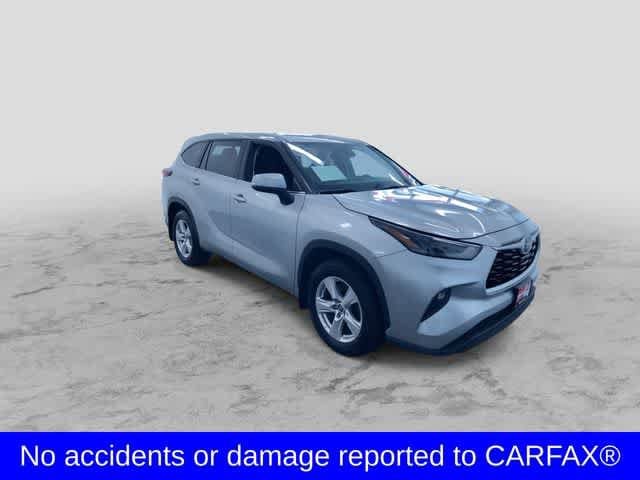 Thumbnail: 2024 Toyota Highlander - 3