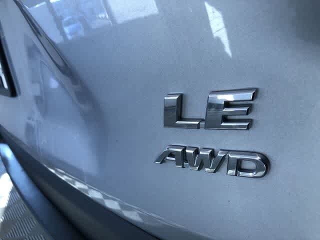 Thumbnail: 2024 Toyota RAV4 - 15