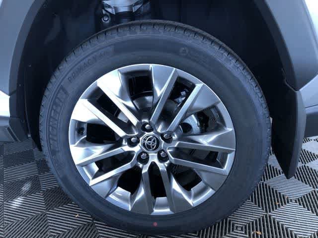 Thumbnail: 2025 Toyota RAV4 - 14